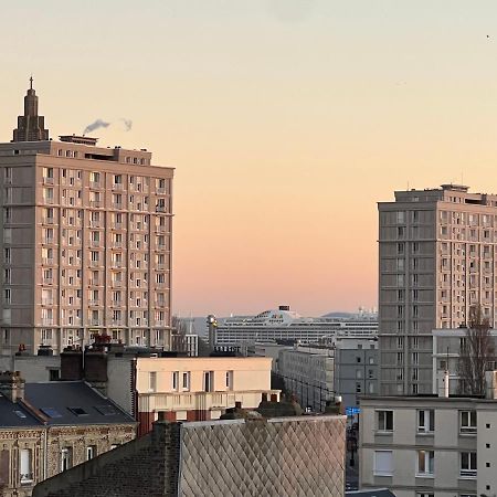 Le Petit Nid Perche Sous Les Toits, Vue Mer Le Havre Luaran gambar